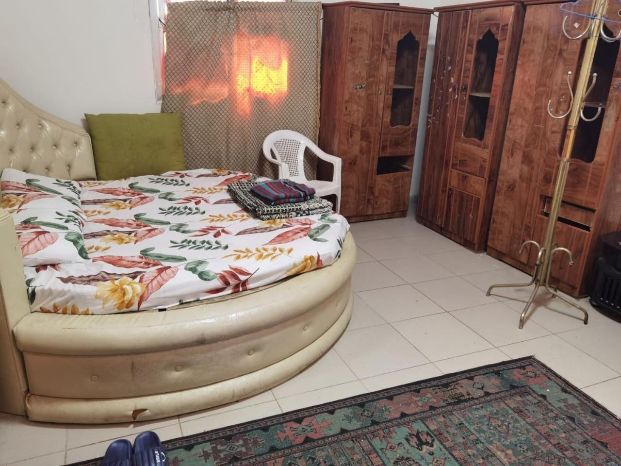 غرفه مشاركه Homestay Unaizah
